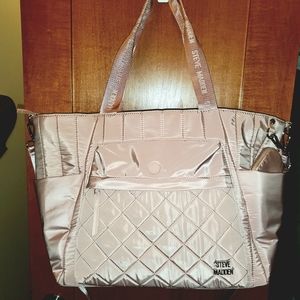 Large Steve Madden blush pink bag. Great for travel, carry on, or weekender!